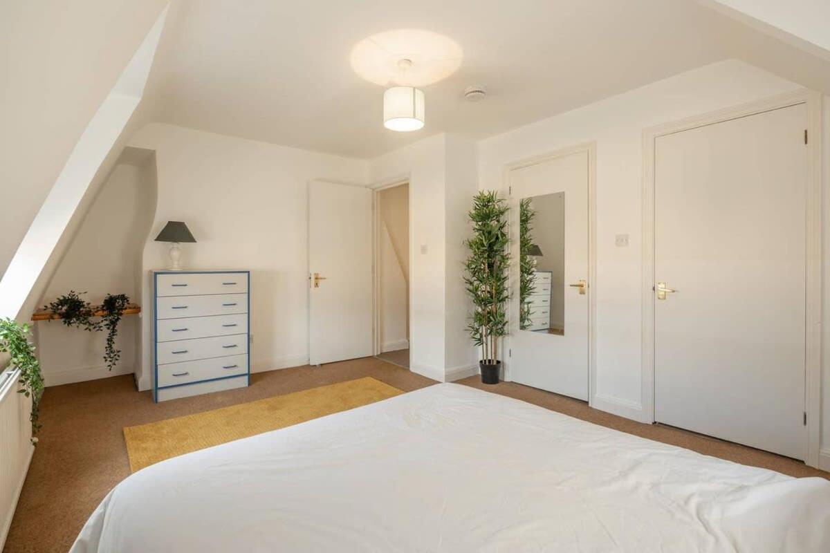 Spacious 3 Bedroom Flat In Heart Of City Centre Cambridge  Extérieur photo
